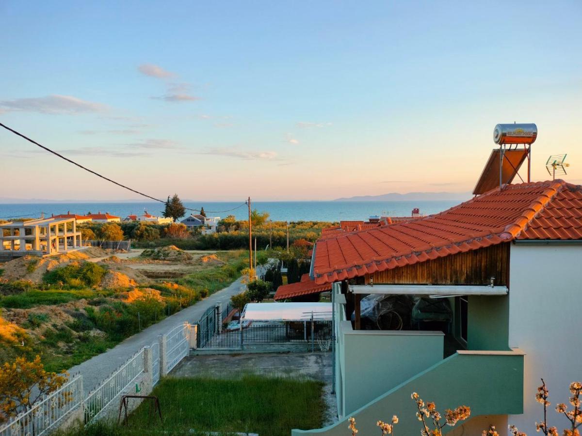 Adam'S Holiday House 2019 Kariani ภายนอก รูปภาพ