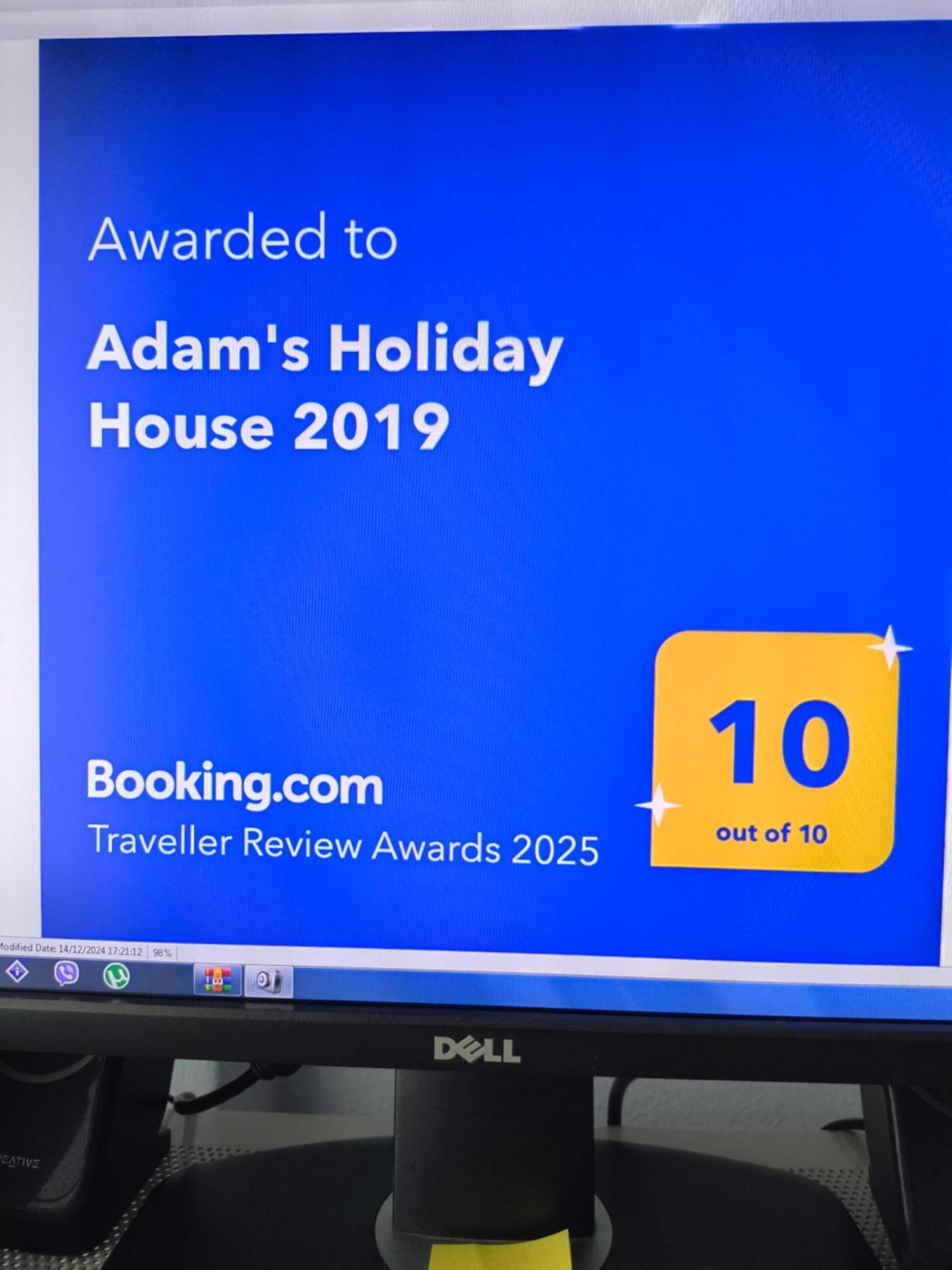 Adam'S Holiday House 2019 Kariani ภายนอก รูปภาพ